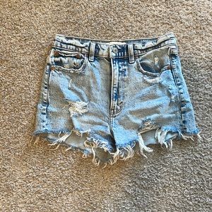 Abercrombie High Rise Mom Short Sz 25